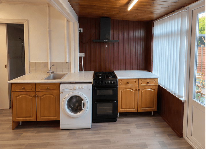 Photo of HMO - SUPPORTED ACCOMODATION AVAILABLE - 3 BEDROOM FULL HOUSE