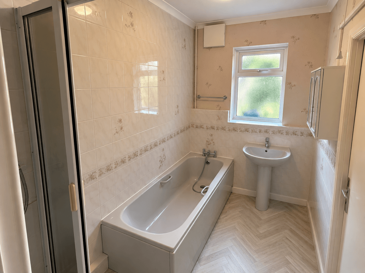 Photo of HMO - SUPPORTED ACCOMODATION AVAILABLE - 3 BEDROOM FULL HOUSE