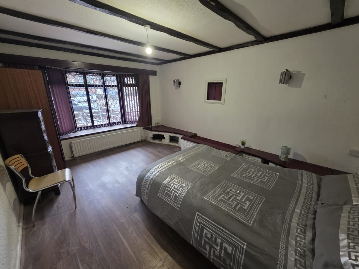 Photo of Rooms Available On Devon Rd, Rednal, B45 0NJ