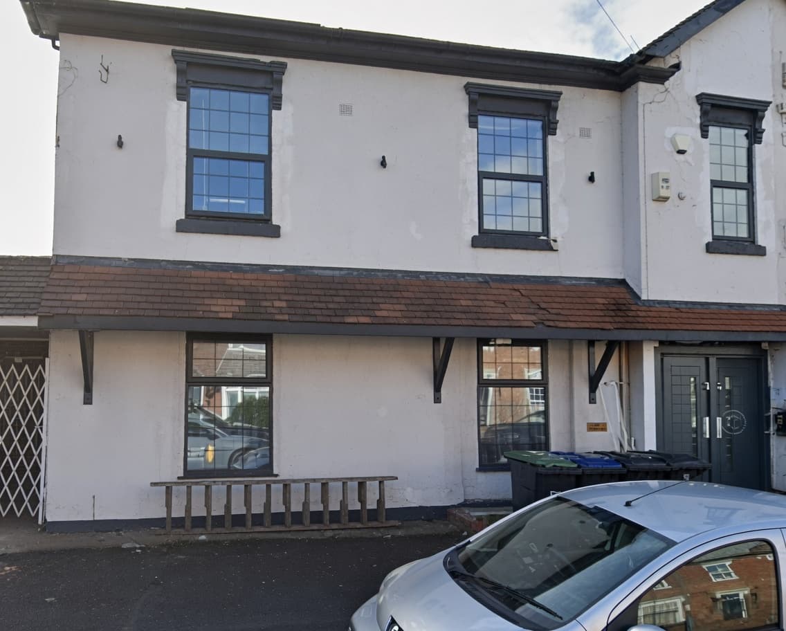 31 Highbridge Road – Rooms Available property photo