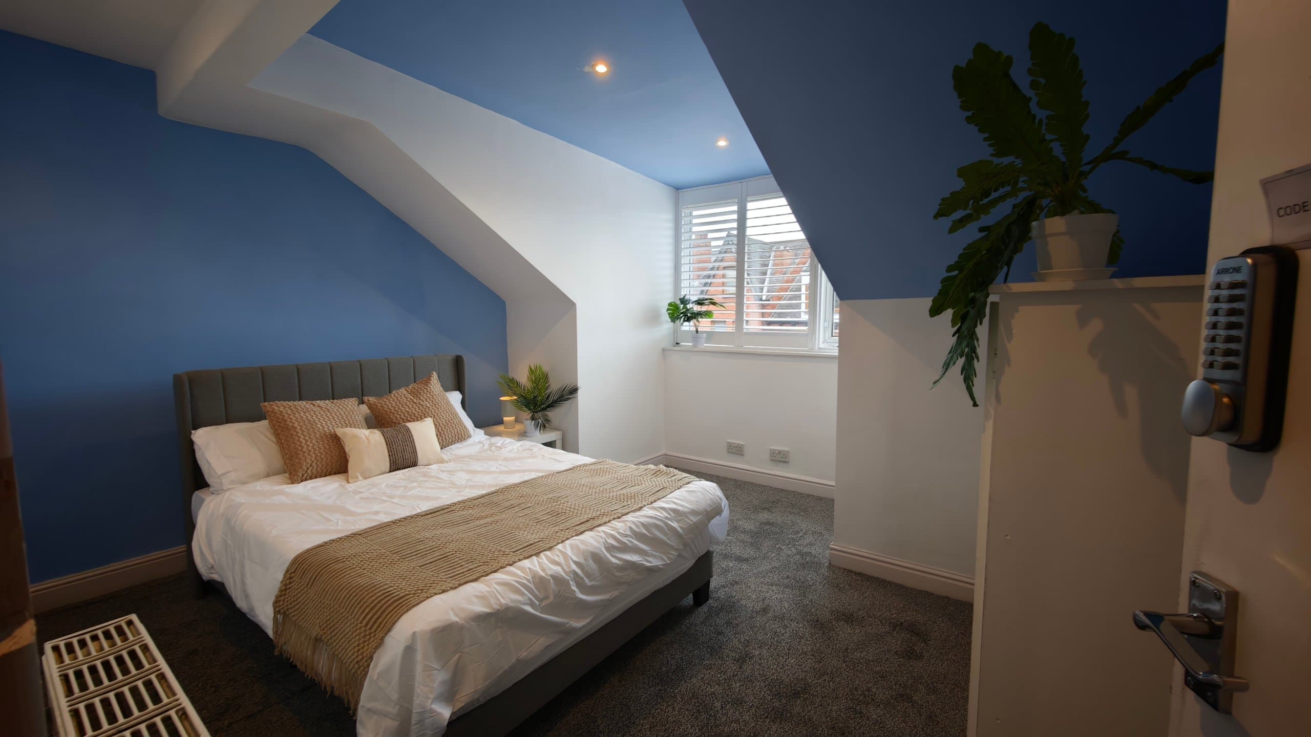 supported living rooms for UC(higher level)+ PIP or applicable benefit property photo