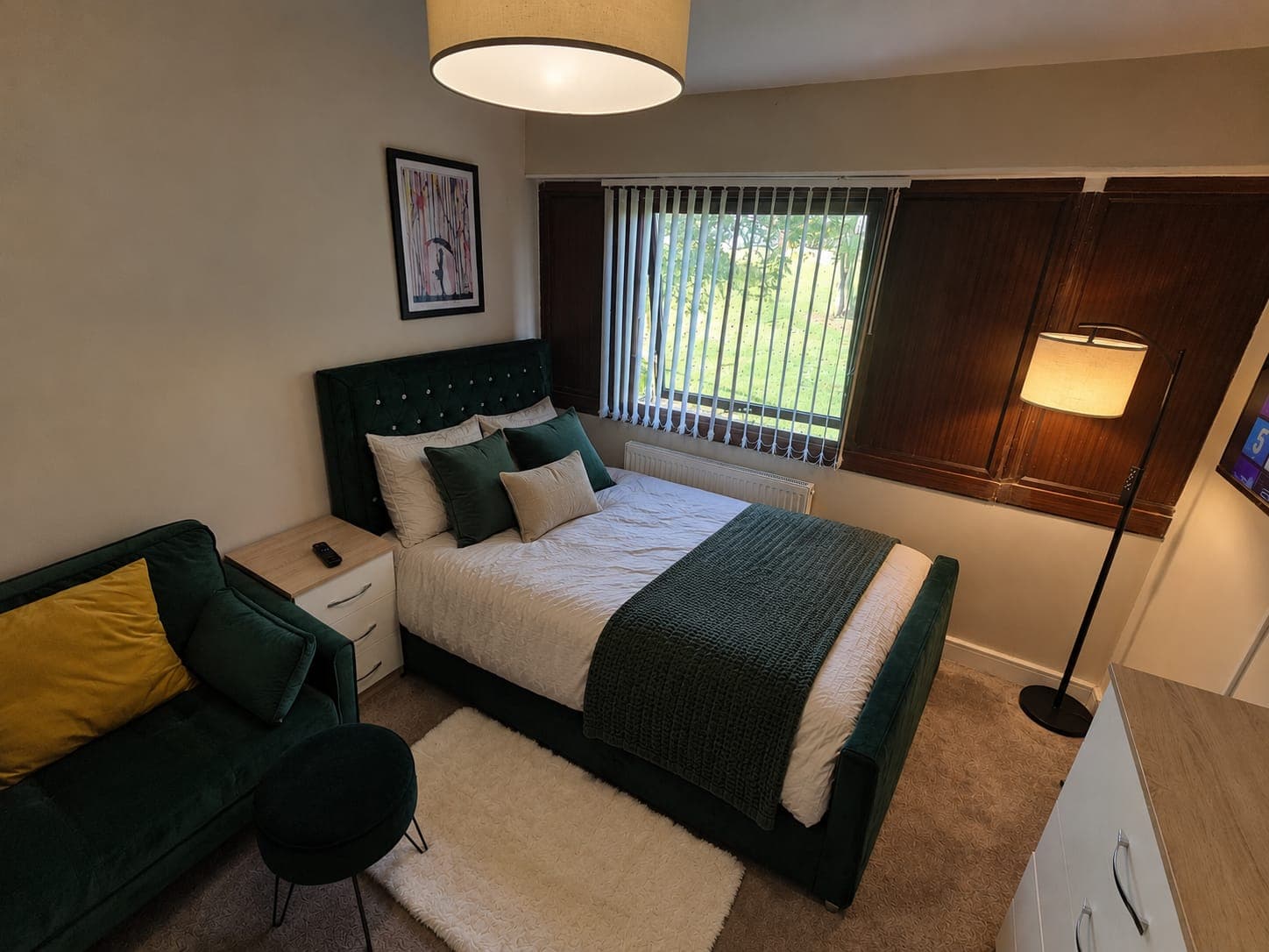Stunning Room in B14 5PA property photo